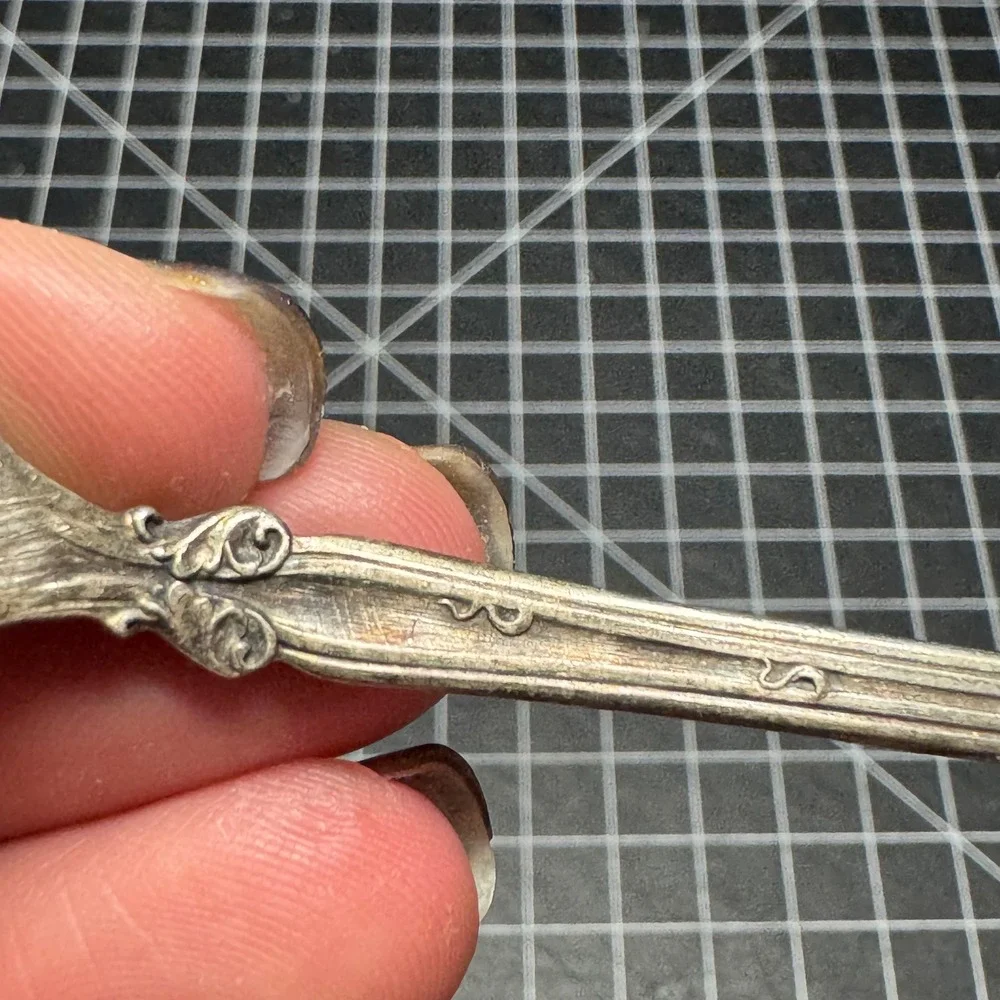1847 Rogers Bros Vintage Grape Silverplate Cocktail Pickle Fork XS Triple Plate